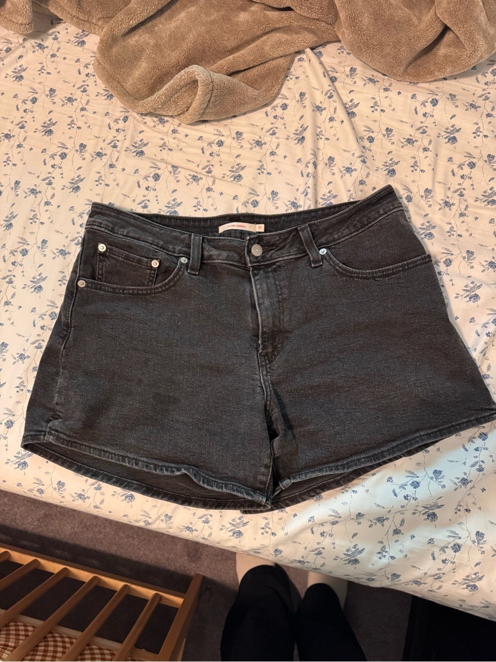 Women’s Levi’s A-line Shorts